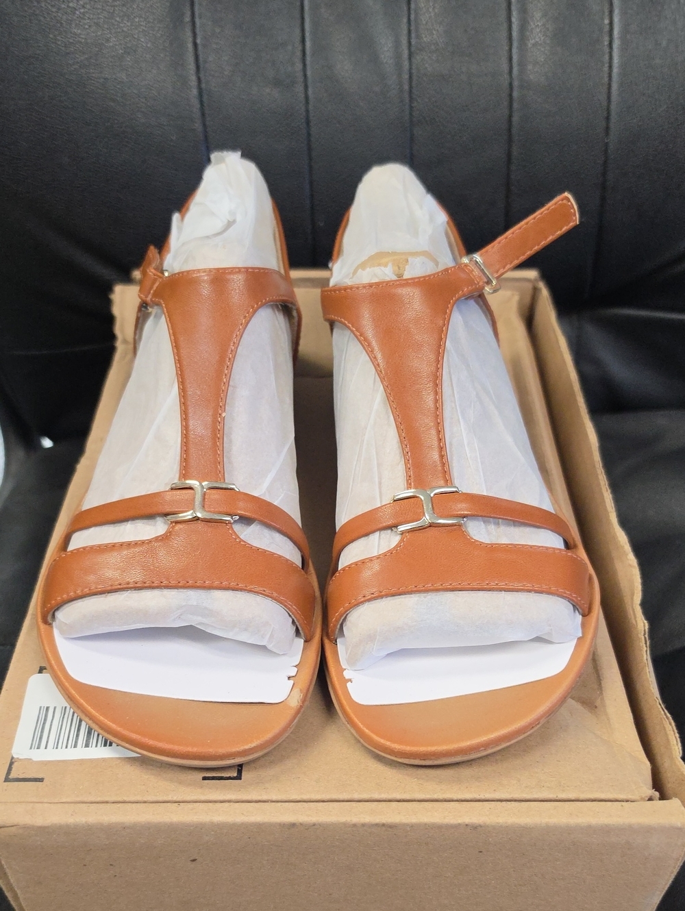 Naturalizer Tan T-Strap Open-Toe Sandals with Gold Accents